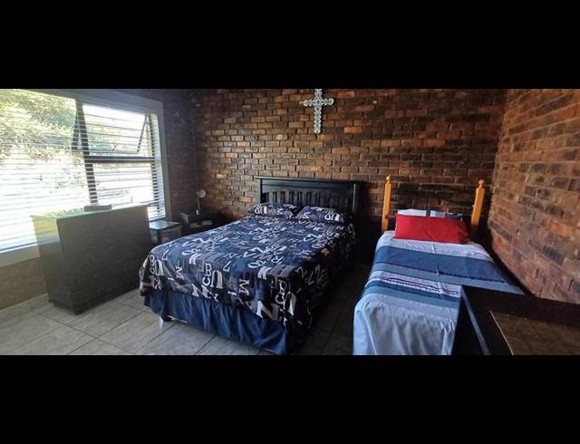 FARM FOR SALE IN MARKEN